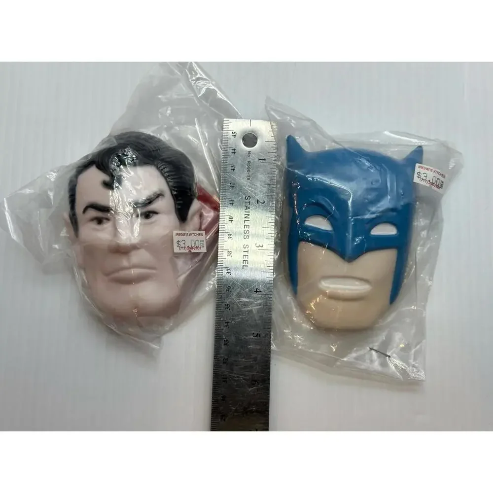 Vintage 1977 Superman &‎ Badge Batman Bat Signal Cake Topper Wilton DC Comics #3